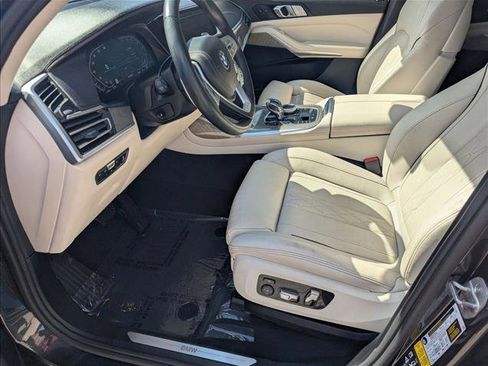 Used 2022 BMW X7 xDrive40i w/ Executive Package image 17