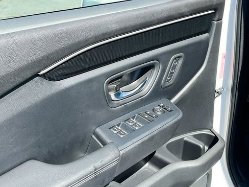 Used 2023 Honda Pilot Elite image 18