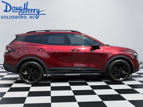 Used 2025 Kia Sportage X-Line w/ Premium Package AWD/4WD image 6