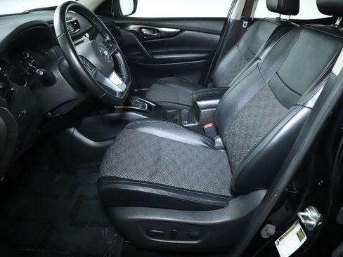 Used 2022 Nissan Rogue Sport SV w/ Technology Package AWD/4WD image 18