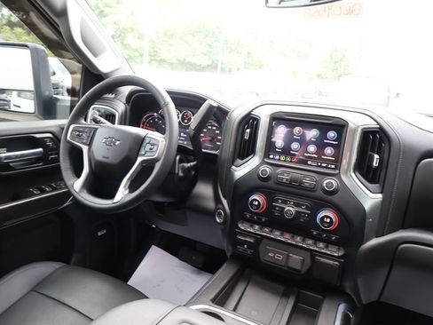 Certified 2022 Chevrolet Silverado 2500 LTZ w/ LTZ Plus Package AWD/4WD image 31