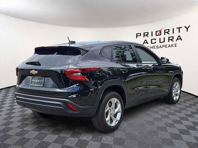 Used 2025 Chevrolet Trax LS w/ LS Convenience Package