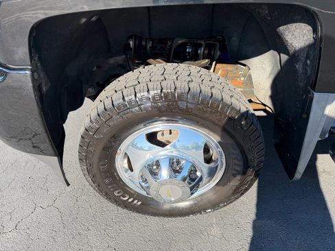 Used 2019 Chevrolet Silverado 3500 LTZ w/ Duramax Plus Package AWD/4WD image 11