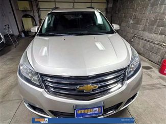 Used 2015 Chevrolet Traverse LT w/ Style and Technology Package image 1