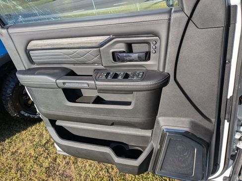New 2025 RAM 2500 Limited image 26