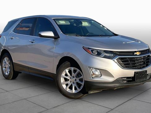 Used 2021 Chevrolet Equinox LT FWD image 2