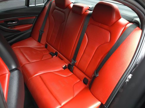 Used 2017 BMW M3 image 16