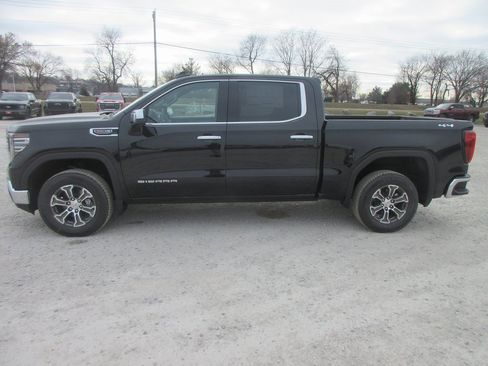 New 2026 GMC Sierra 1500 SLT w/ SLT Convenience Package image 9