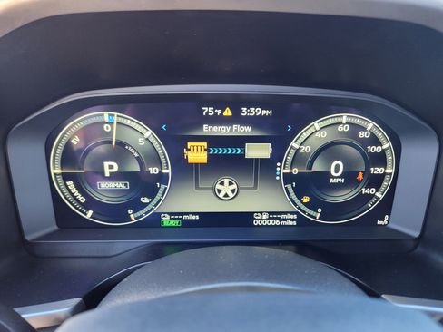 New 2025 Mitsubishi Outlander SEL image 11