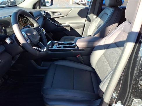 New 2026 Chevrolet Equinox LT image 7