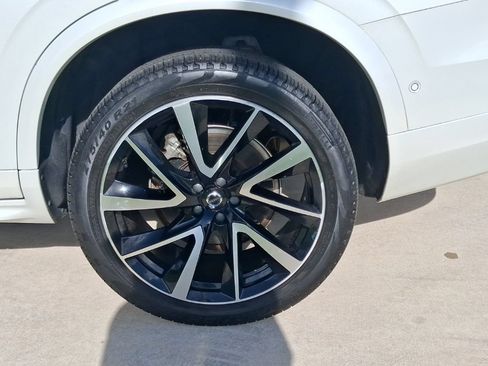 Used 2023 Volvo XC90 B6 Plus w/ Protection Package Premier AWD/4WD image 4