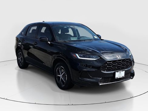 Certified 2024 Honda HR-V EX-L image 3