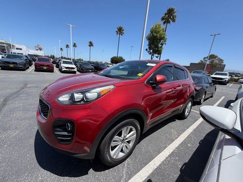 Used 2019 Kia Sportage LX AWD/4WD image 3