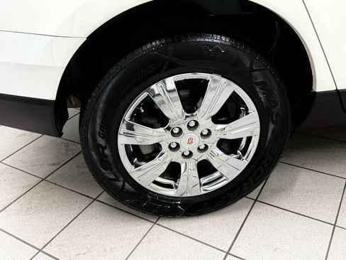 Used 2016 Cadillac SRX Luxury w/ Driver Awareness Package FWD image 16