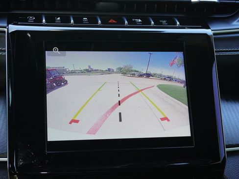 Used 2023 Jeep Grand Cherokee Altitude image 14