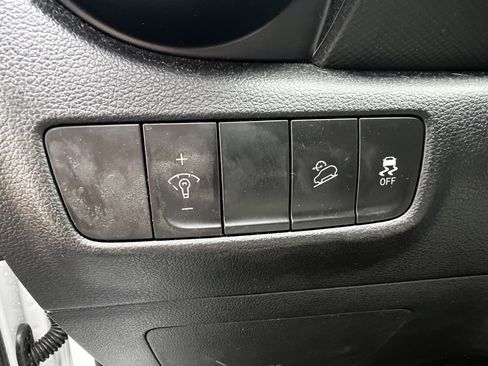 Used 2023 Hyundai Kona SEL image 15