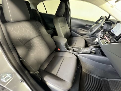 Used 2024 Toyota Corolla LE FWD image 30