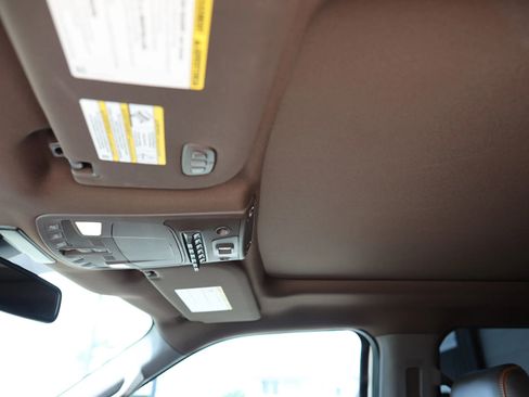 Used 2017 Ford F250 King Ranch w/ King Ranch Ultimate Package AWD/4WD image 23