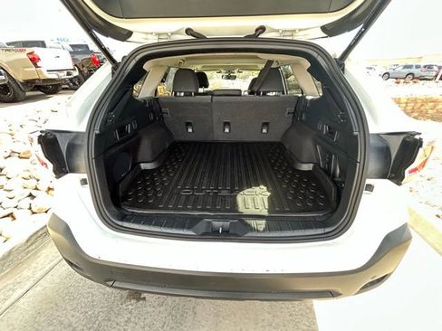 Used 2025 Subaru Outback Onyx Edition image 24
