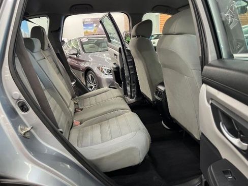 Used 2017 Honda CR-V LX image 28