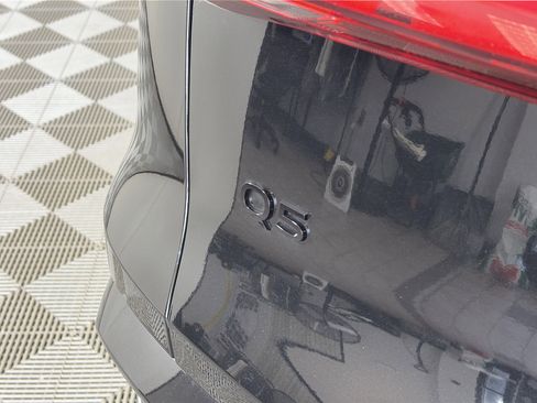 Used 2025 Audi Q5 Premium Plus w/ Premium Plus image 16