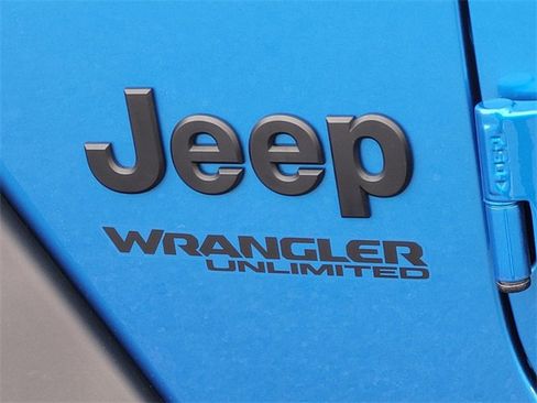 Used 2022 Jeep Wrangler Unlimited Sport image 7