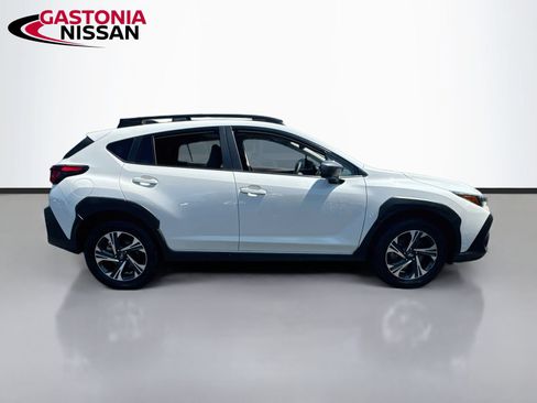 Used 2025 Subaru Crosstrek 2.5i Premium AWD/4WD image 10