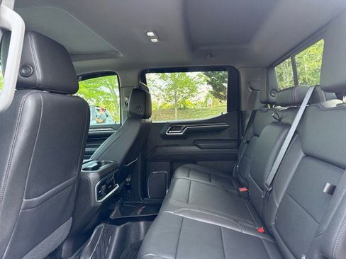 Used 2022 Chevrolet Silverado 1500 LTZ w/ LTZ Premium Package image 39