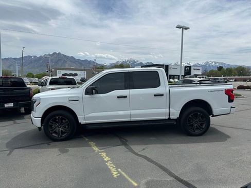 Used 2023 Ford F150 Lightning XLT AWD/4WD image 6
