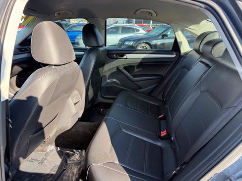 Used 2014 Volkswagen Passat 1.8T Wolfsburg Edition FWD image 12