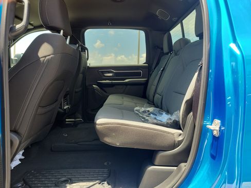 Used 2025 RAM 1500 Big Horn AWD/4WD image 8