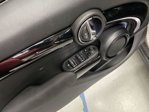 Used 2022 MINI Cooper S w/ Premium Package FWD image 19