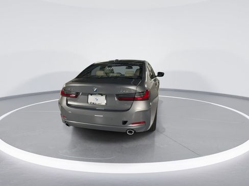 New 2025 BMW 330i xDrive Sedan w/ Convenience Package image 7