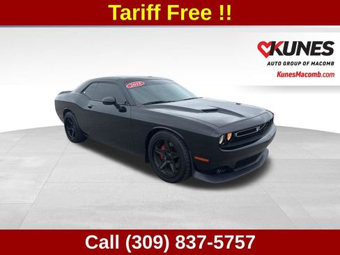 Used 2015 Dodge Challenger R/T Scat Pack RWD image 1