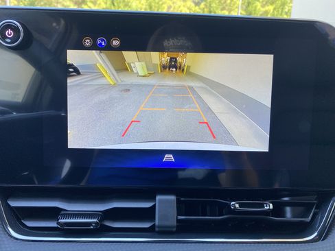 Used 2026 Chevrolet Equinox RS FWD image 27