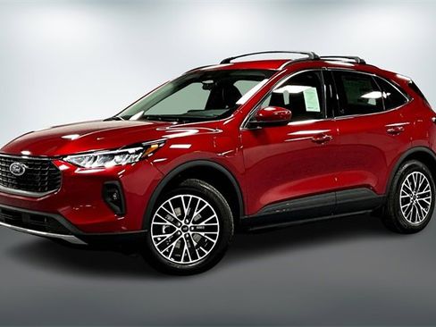 New 2025 Ford Escape SE w/ Class II Trailer Tow Package image 2