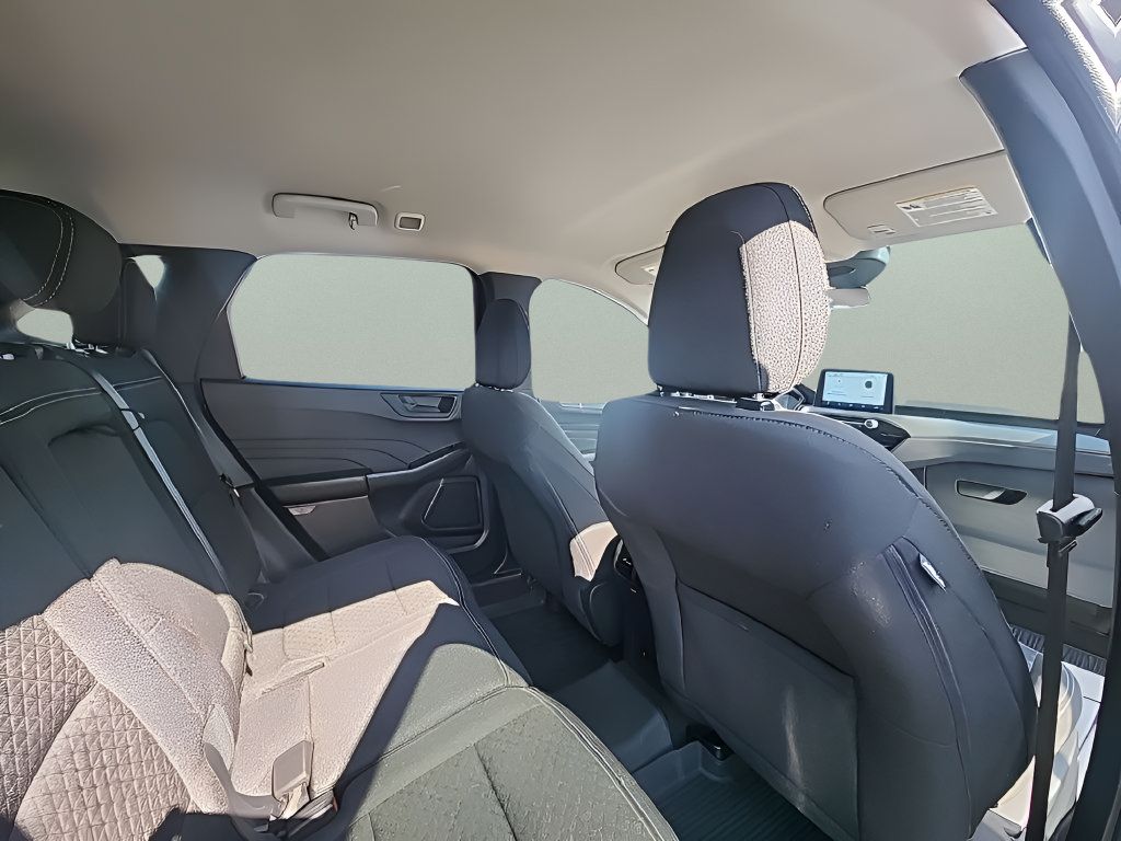 Certified 2024 Ford Escape Active AWD/4WD image 15