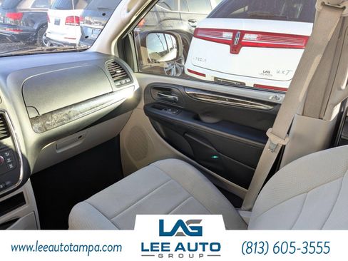 Used 2012 Dodge Grand Caravan American Value Package image 17
