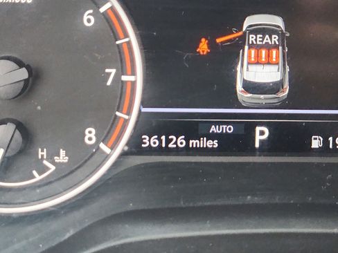 Used 2023 Nissan Rogue S AWD/4WD image 19