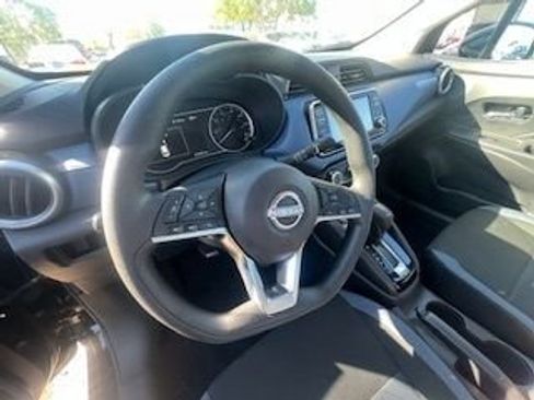 Used 2025 Nissan Versa SV image 14