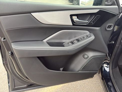 Certified 2025 Acura MDX w/Technology Package image 10