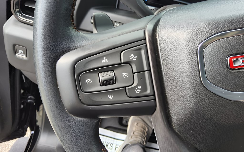 Used 2023 GMC Sierra 1500 AT4 w/ AT4 Premium Package AWD/4WD image 19
