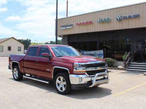 Used 2017 Chevrolet Silverado 1500 LT w/ Texas Edition RWD image 4