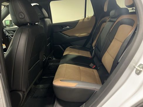 New 2026 Chevrolet Equinox ACTIV w/ Convenience Package III AWD/4WD image 10
