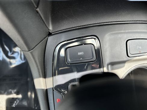 Certified 2023 Chevrolet Equinox RS w/ RS Leather Package AWD/4WD image 19