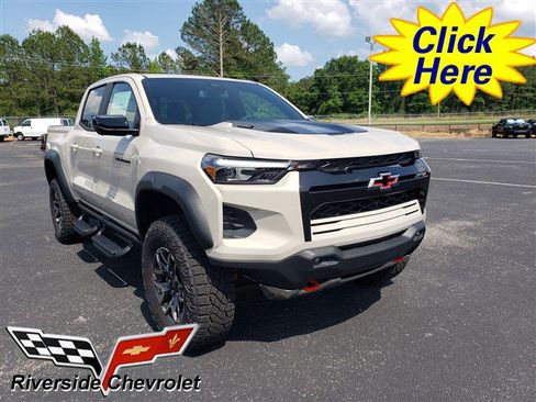 New 2026 Chevrolet Colorado ZR2 w/ Technology Package AWD/4WD image 1