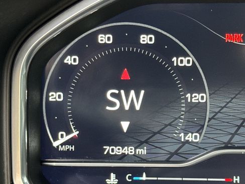 Used 2024 GMC Sierra 2500 AT4 w/ AT4 Premium Plus Package image 22