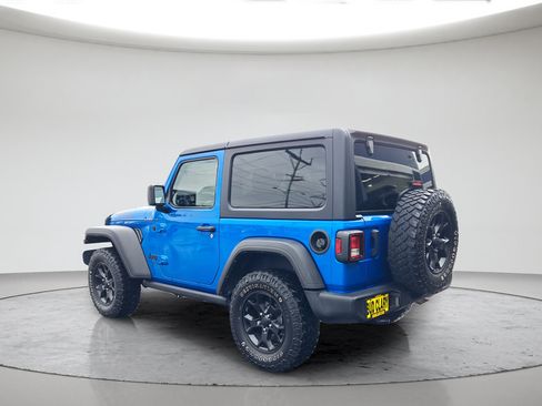 Used 2022 Jeep Wrangler Sport AWD/4WD image 3