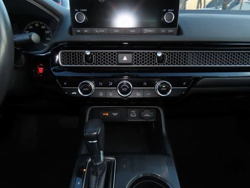 Certified 2023 Honda Civic EX image 19