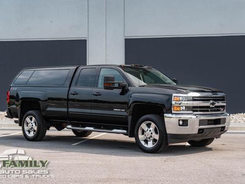 Used 2018 Chevrolet Silverado 2500 LT w/ All Star Edition AWD/4WD image 13